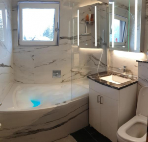 Premium Jacuzzi Central Verbier Studio, High Floor